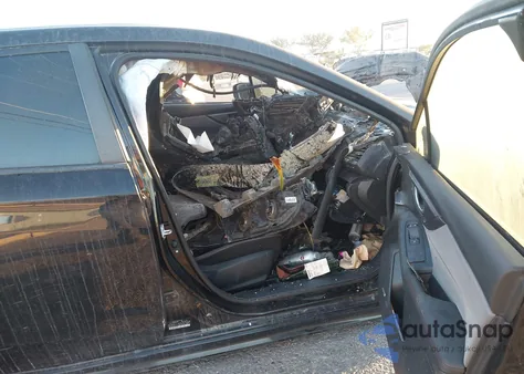 2021 Subaru Impreza Sport из США, поврежденный, VIN 4S3GKAM62M3603274